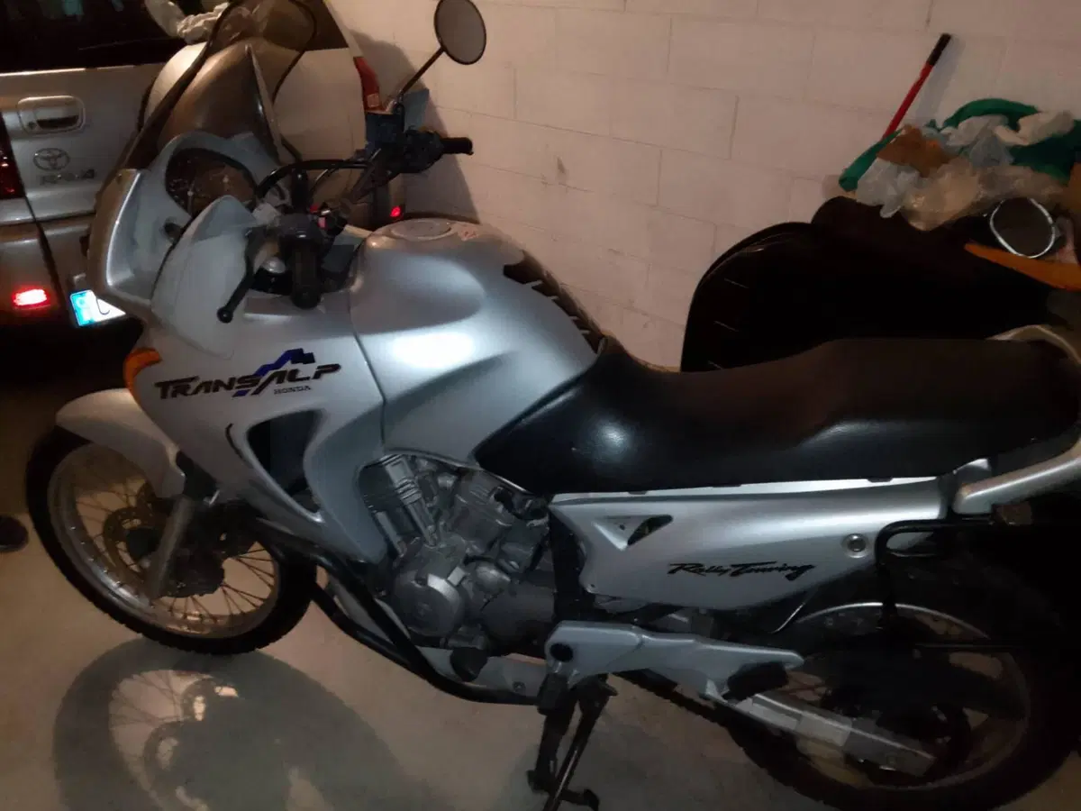 Honda Transalp XL 650V (2000 - 04) (3)