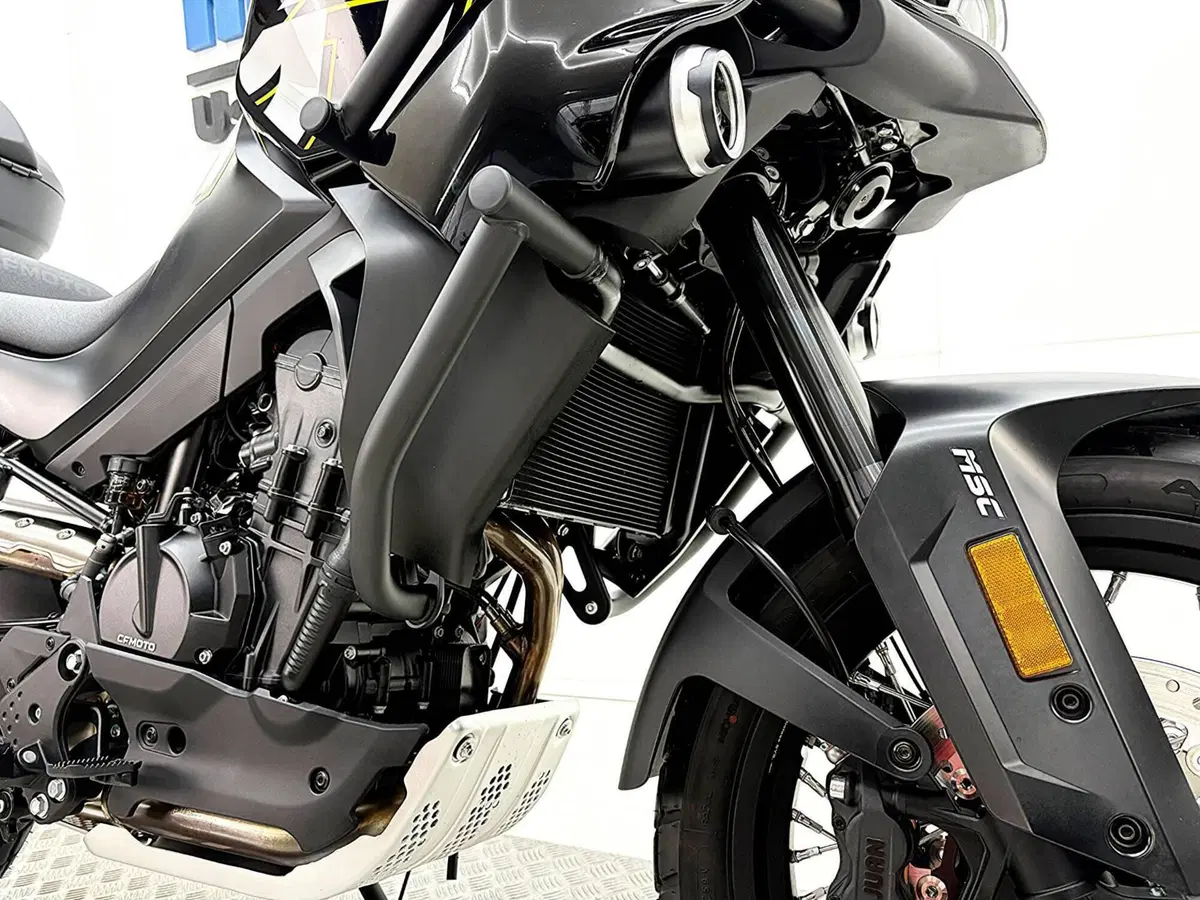 CFMOTO 800MT Explore (2023 - 26) (11)