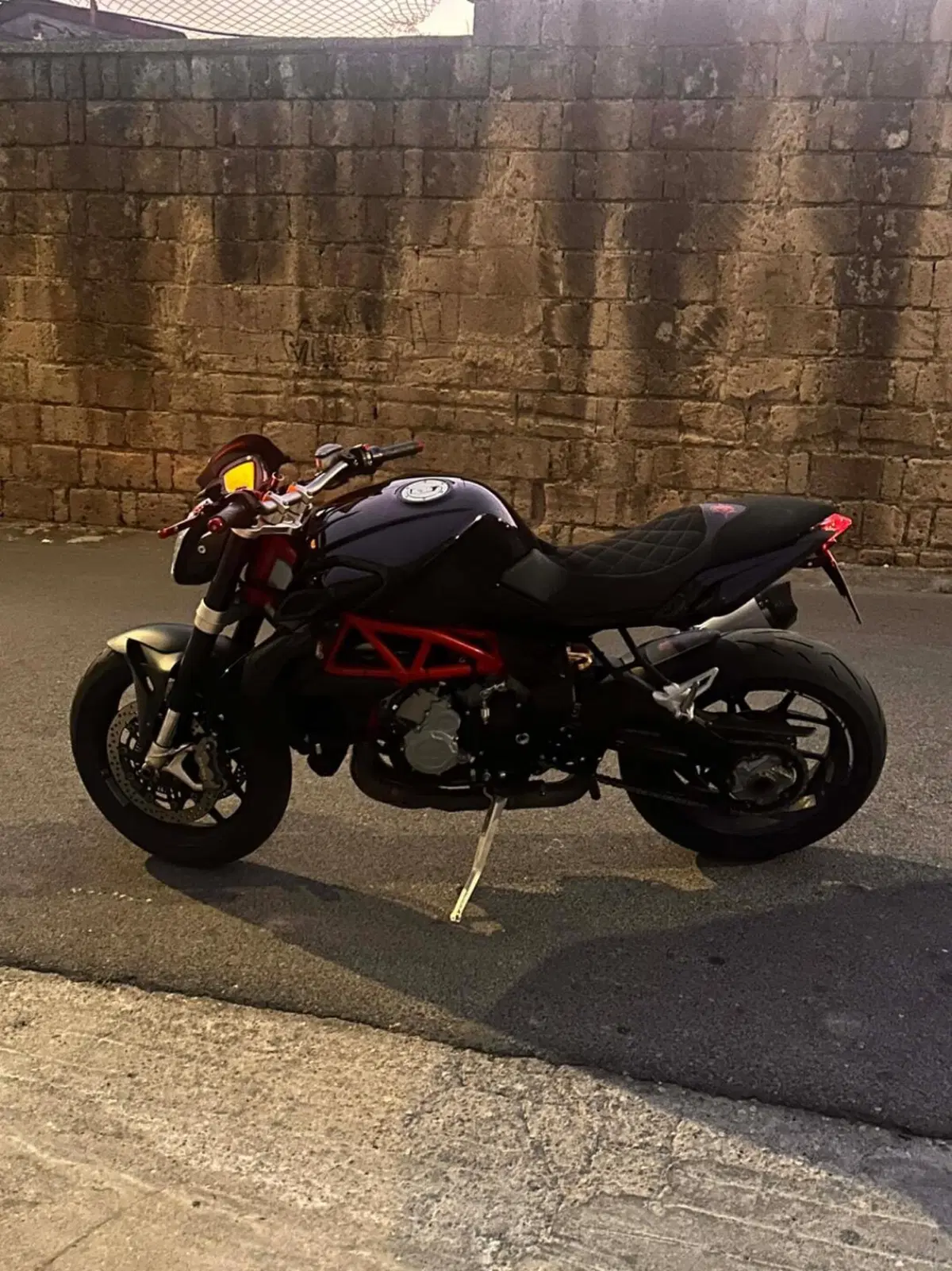 MV Agusta Brutale 800 EAS ABS (2016 - 19) (3)