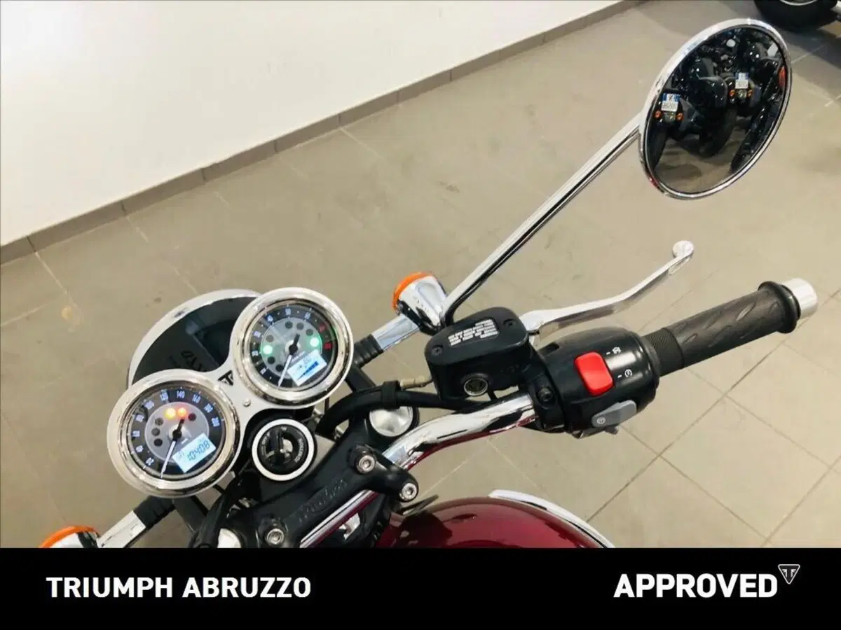 Triumph Bonneville T120 (2021 - 25) (9)
