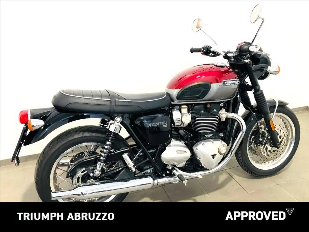 Triumph Bonneville T120 (2021 - 25) (12)