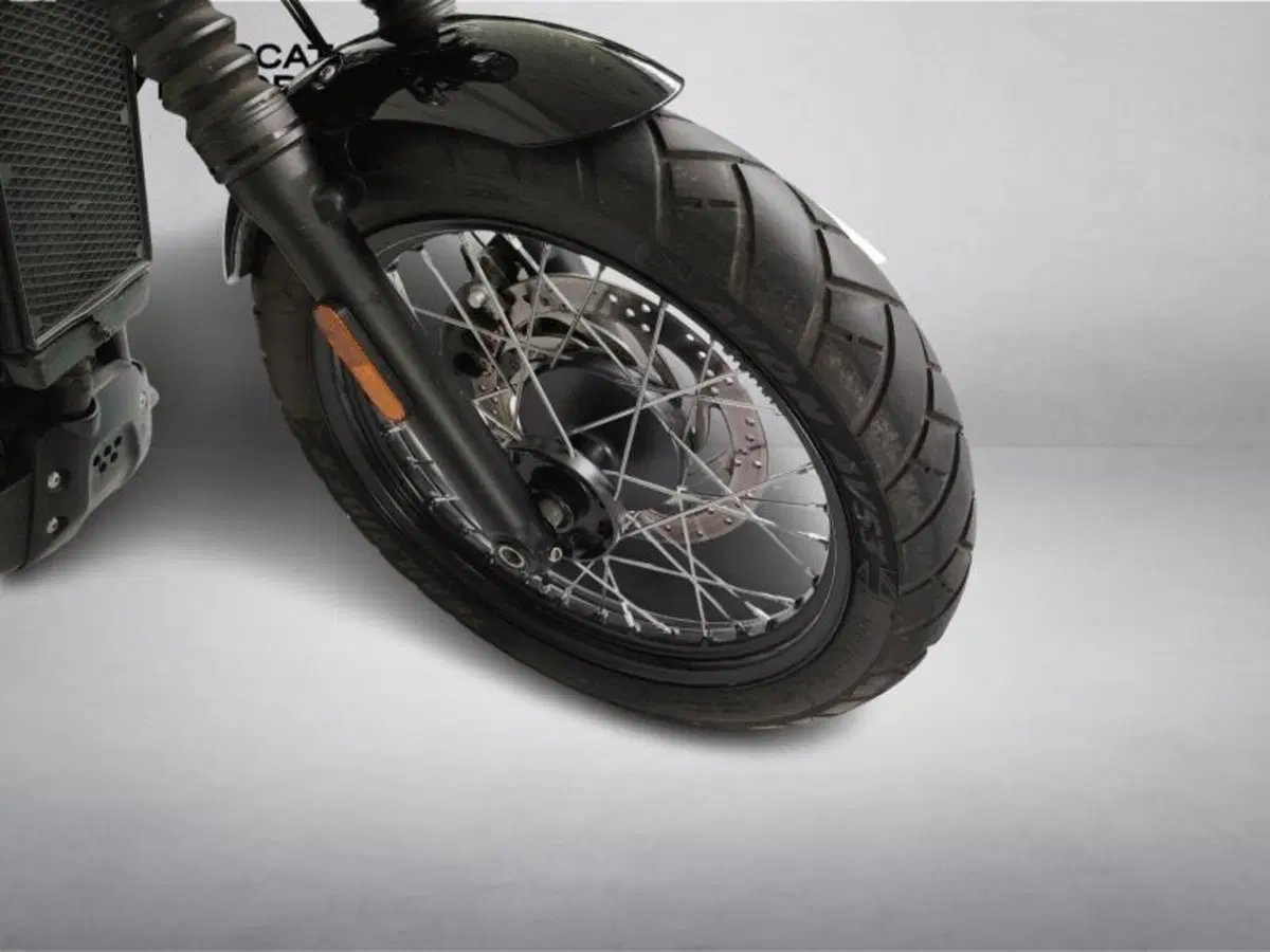 Triumph Street Scrambler 900 (2017 - 18) (14)