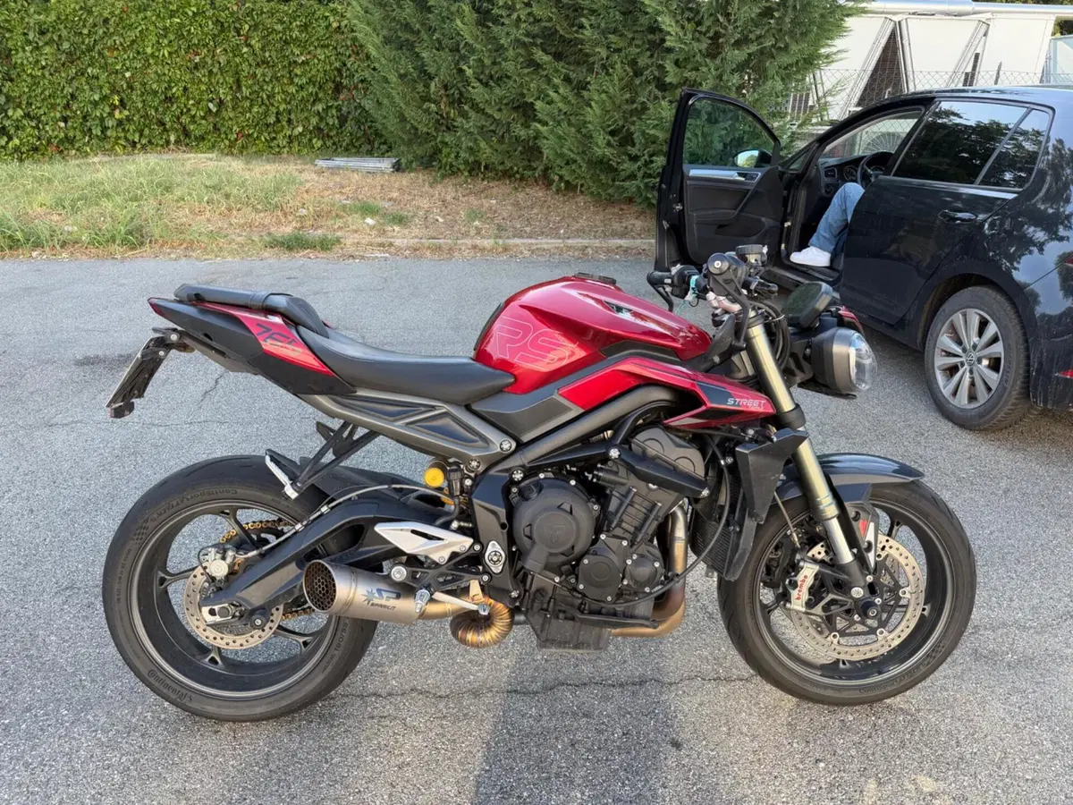 Triumph Street Triple 765 RS (2023 - 26) (3)