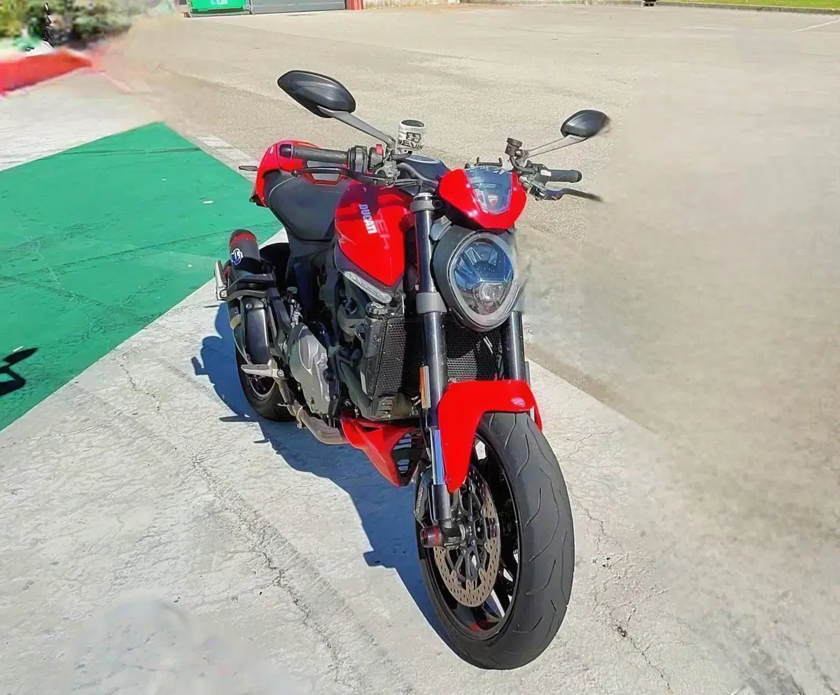 Ducati Monster 937 + (2021 - 25) (9)