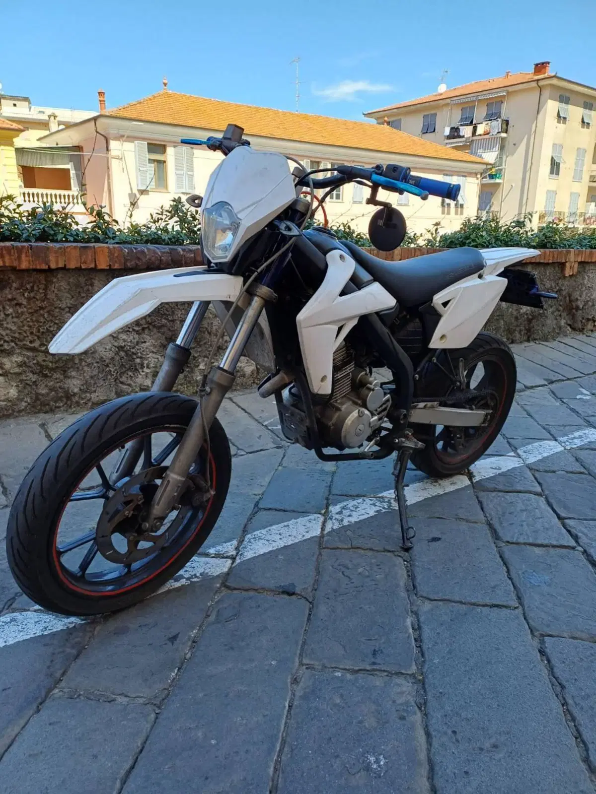 Rieju Marathon 125 Motard A.C. (2017 - 20) (2)