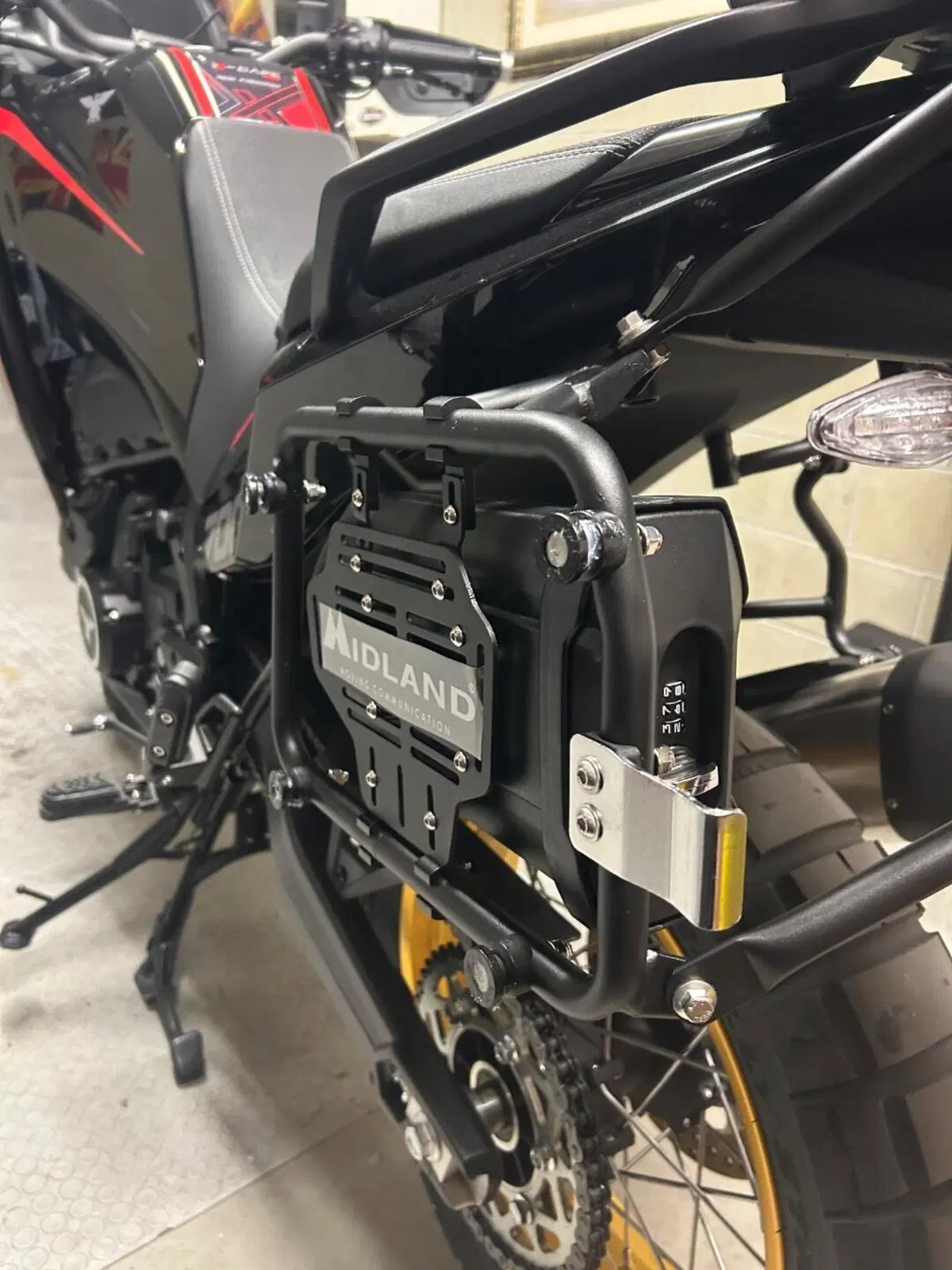 Moto Morini X-Cape 700 Gold Edition (2025 - 26) (9)