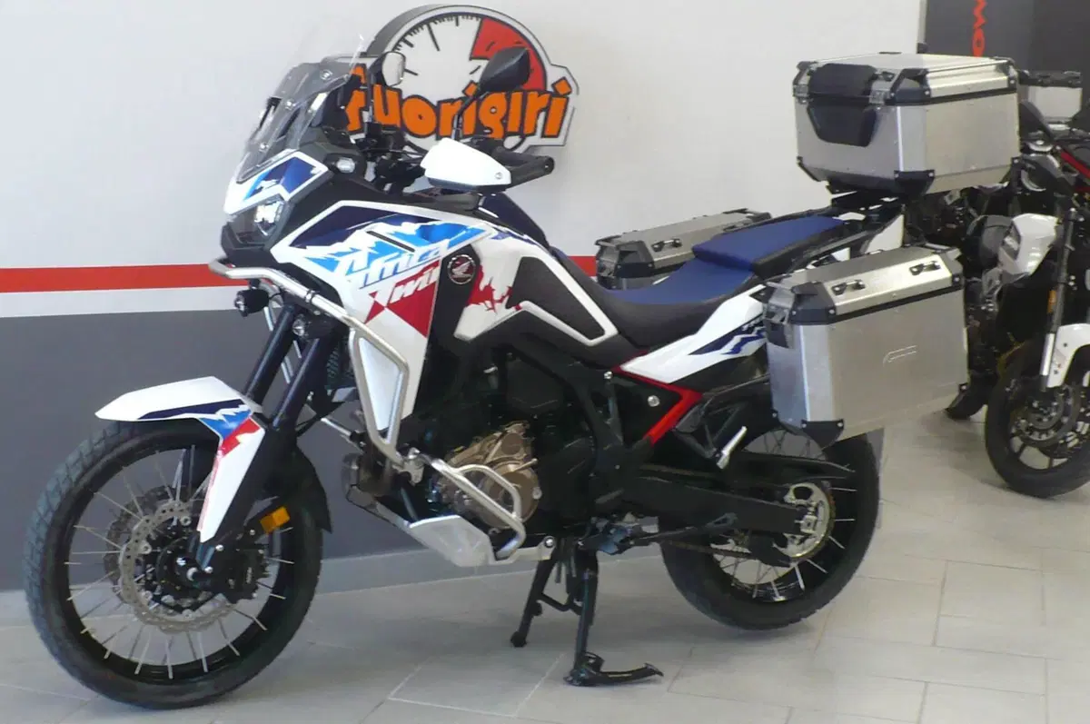 Honda Africa Twin CRF 1100L ES DCT (2024 - 26) (3)