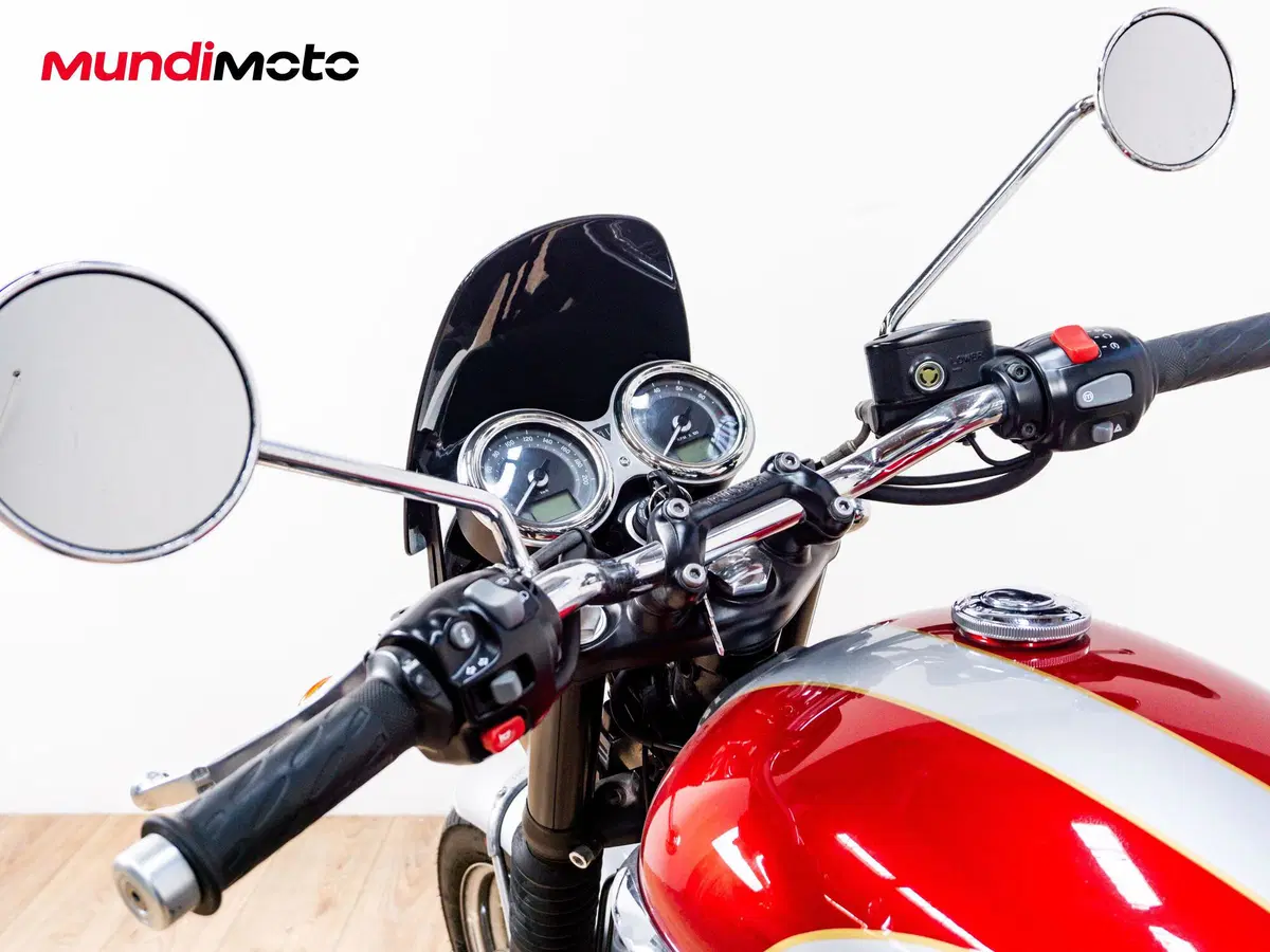 Triumph Bonneville T120 (2026) (11)