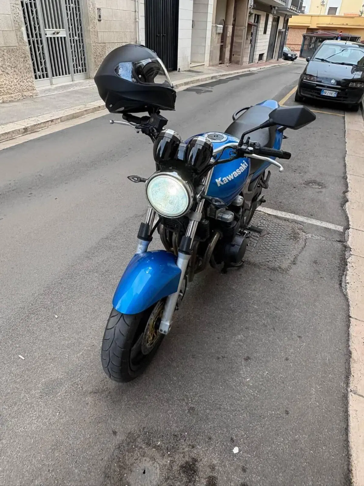 Kawasaki ZR7 (5)