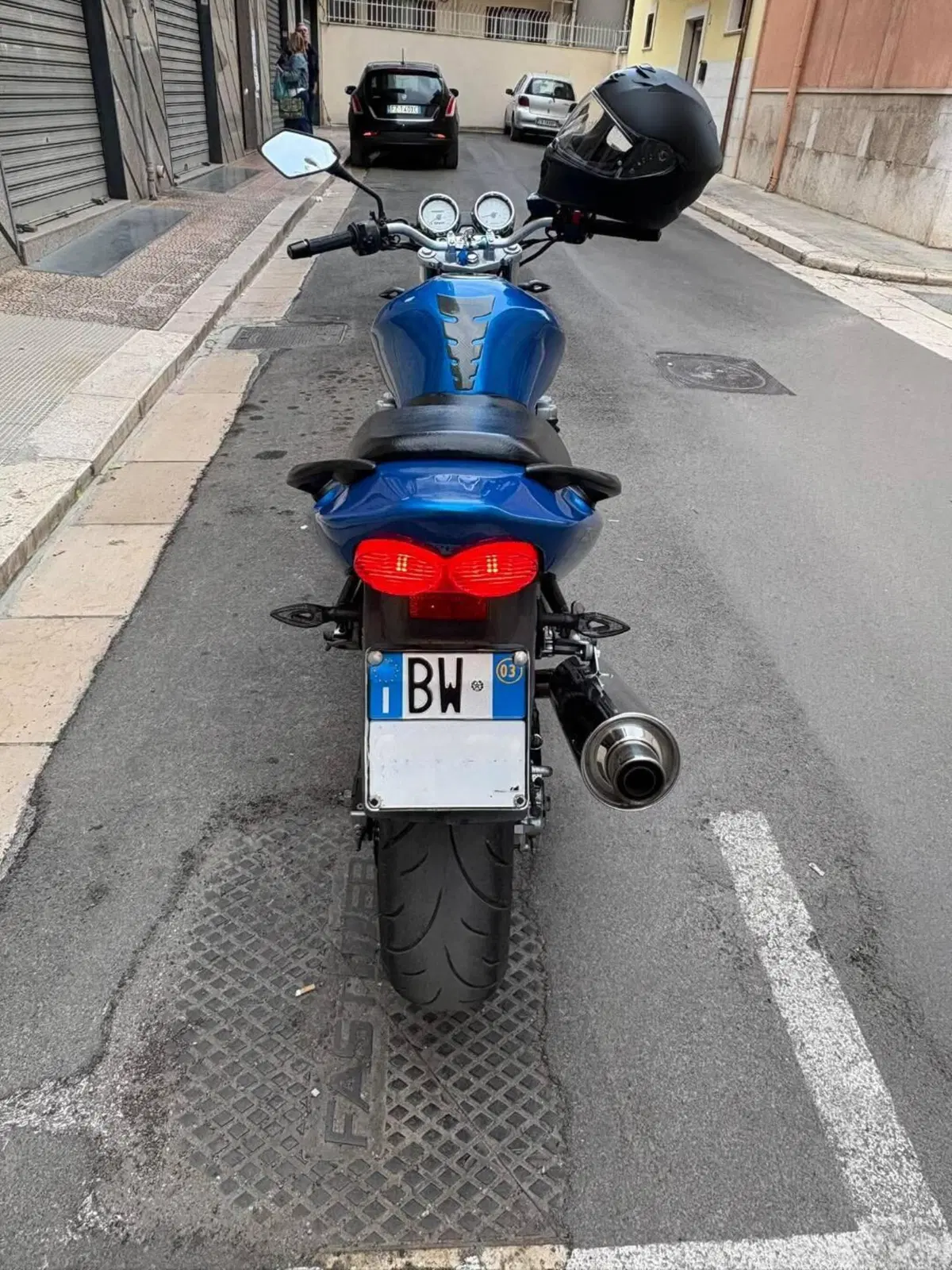 Kawasaki ZR7 (6)