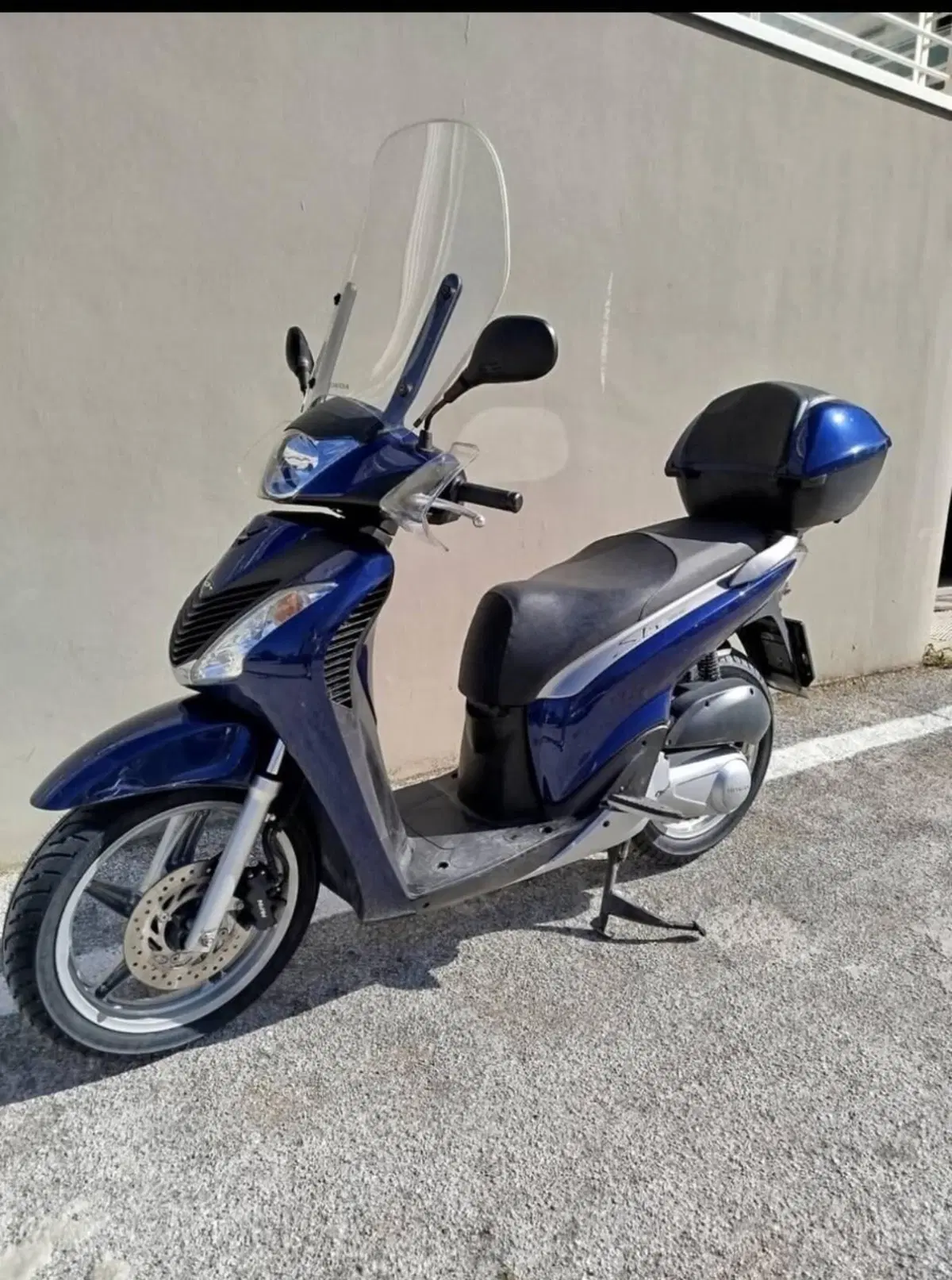 Honda SH 125 i (2009 - 12) (3)