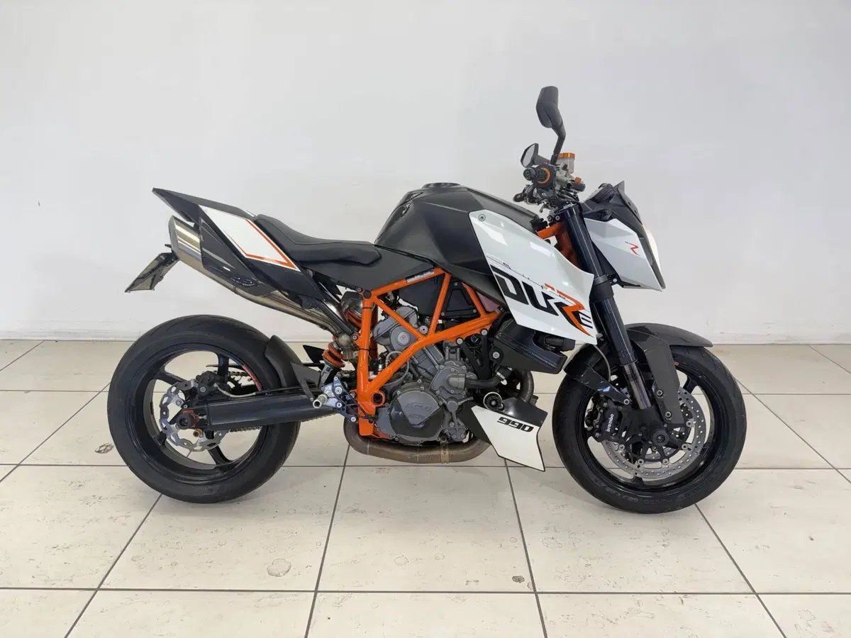 KTM 990 Super Duke R (2009 - 11)