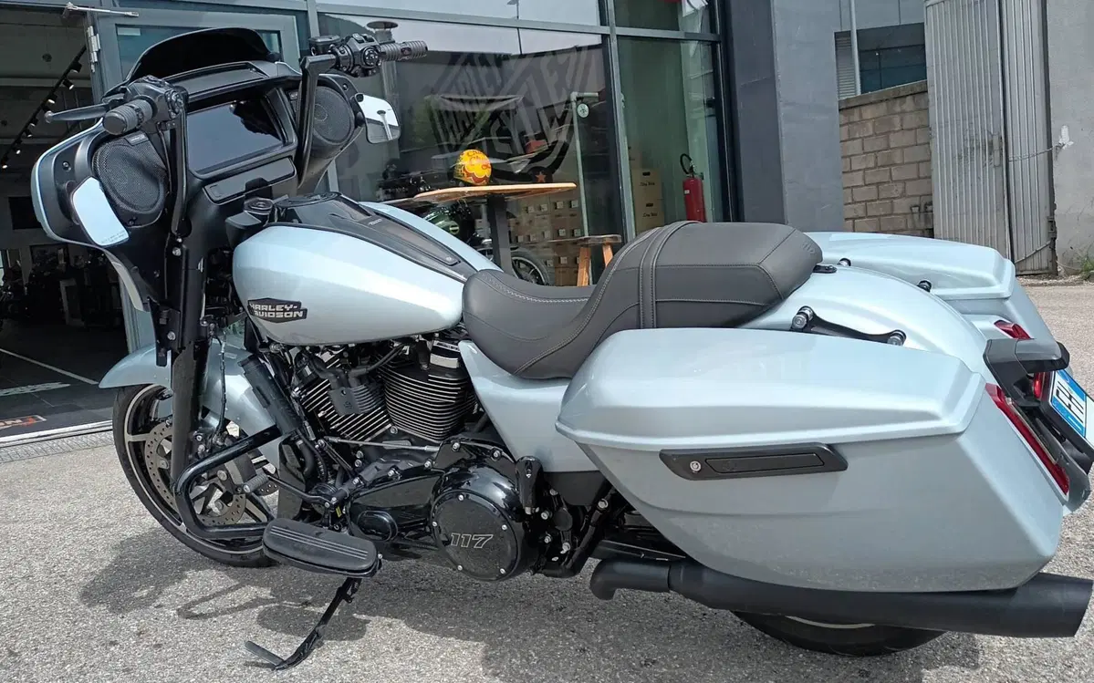 Harley-Davidson Street Glide (2024 - 26) (2)