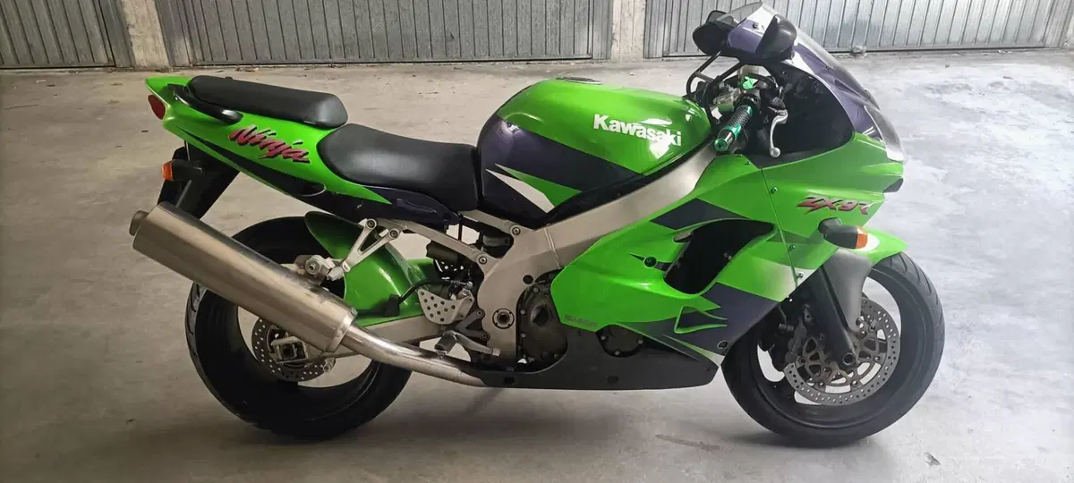 Kawasaki Ninja 900 ZX-9R (1998 - 01) (6)