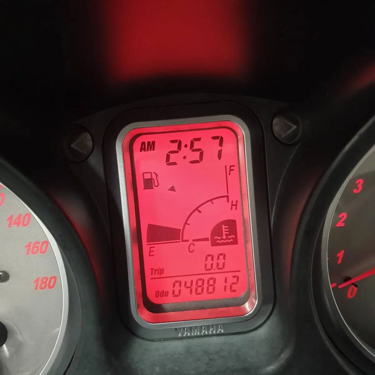 Yamaha T-Max 500 (2004 - 07) (3)