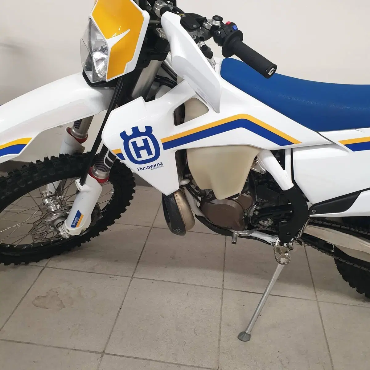 Husqvarna TE 250 Heritage (2023) (5)