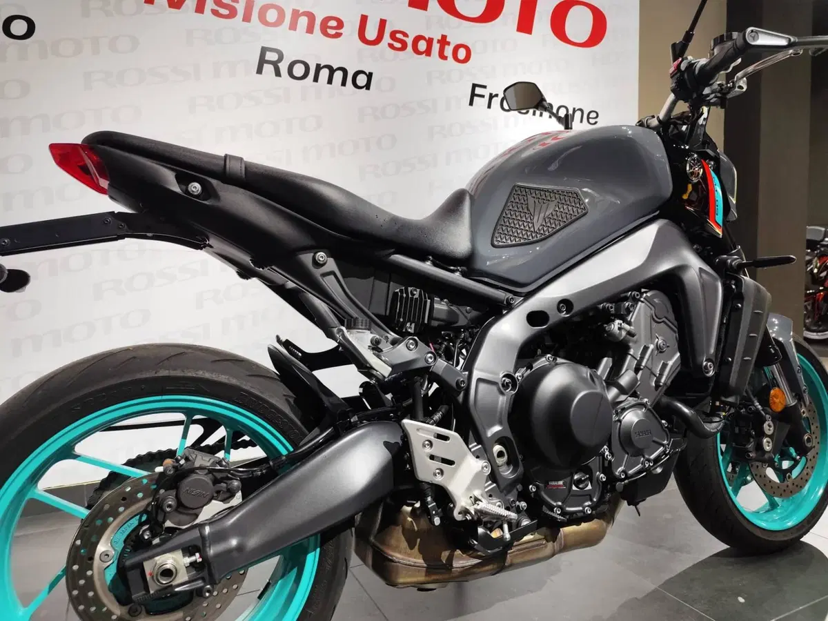 Yamaha MT-09 (2021 - 23) (2)