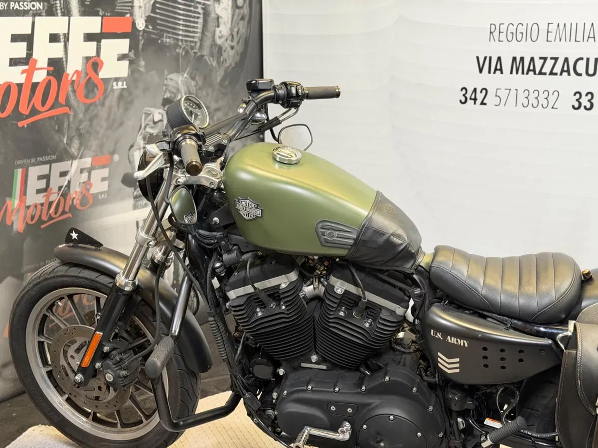 Harley-Davidson 883 R (2006 - 07) - XL 883R (7)