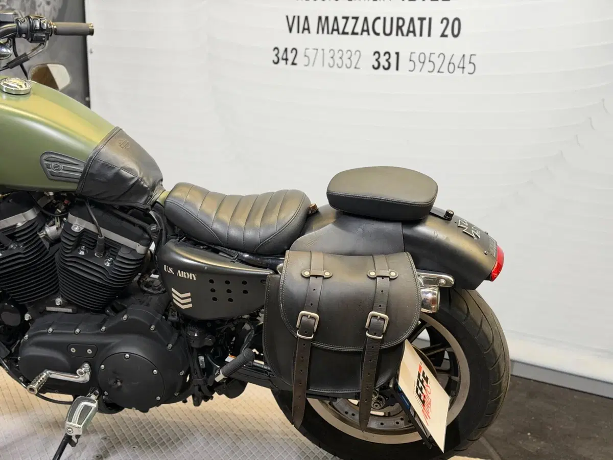 Harley-Davidson 883 R (2006 - 07) - XL 883R (8)