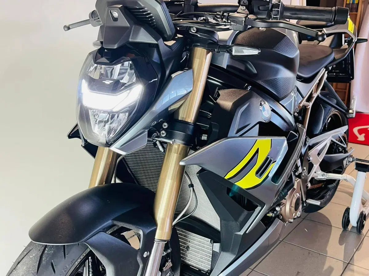 Bmw S 1000 R (2021 - 24) (6)