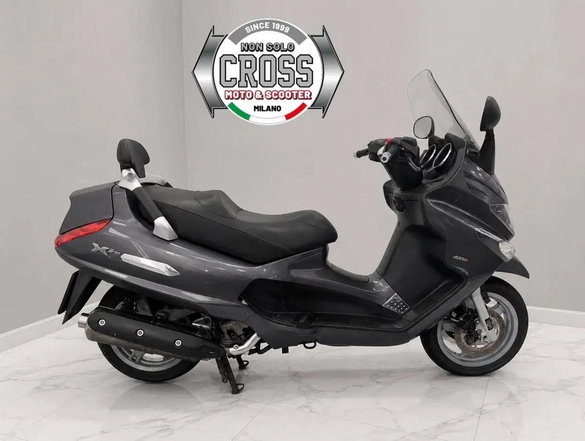 Piaggio Xevo 400 (2007 - 13) (4)