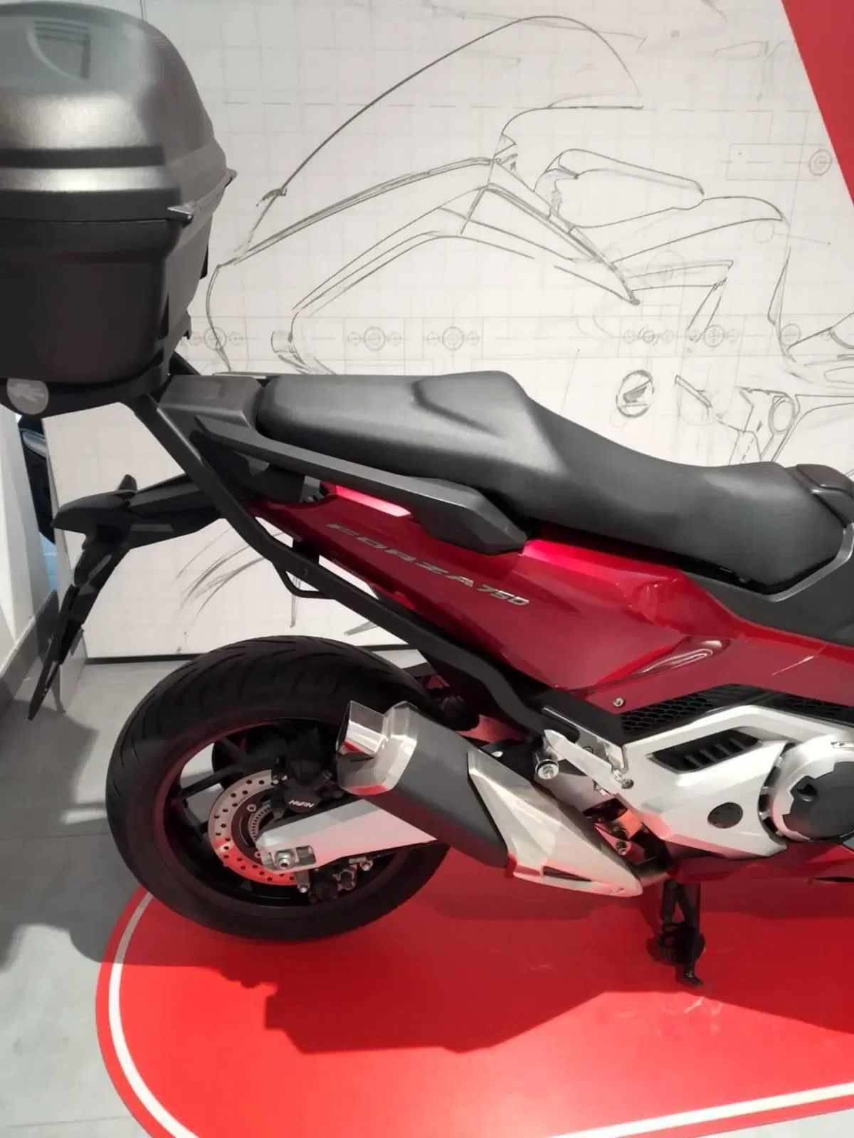 Honda Forza 750 DCT (2021 - 24) (12)