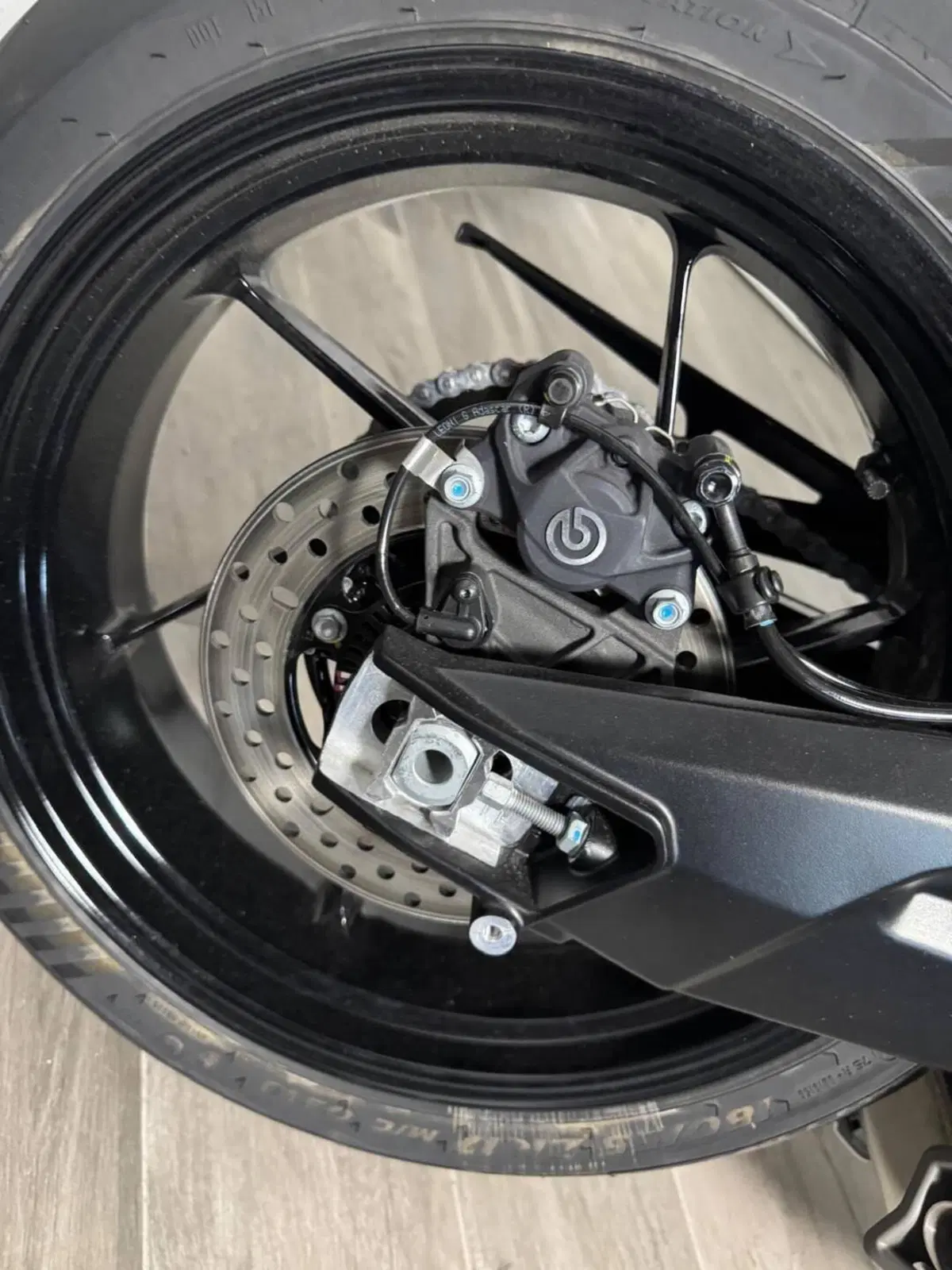 Aprilia Tuono 660 Factory (2025 - 26) (13)