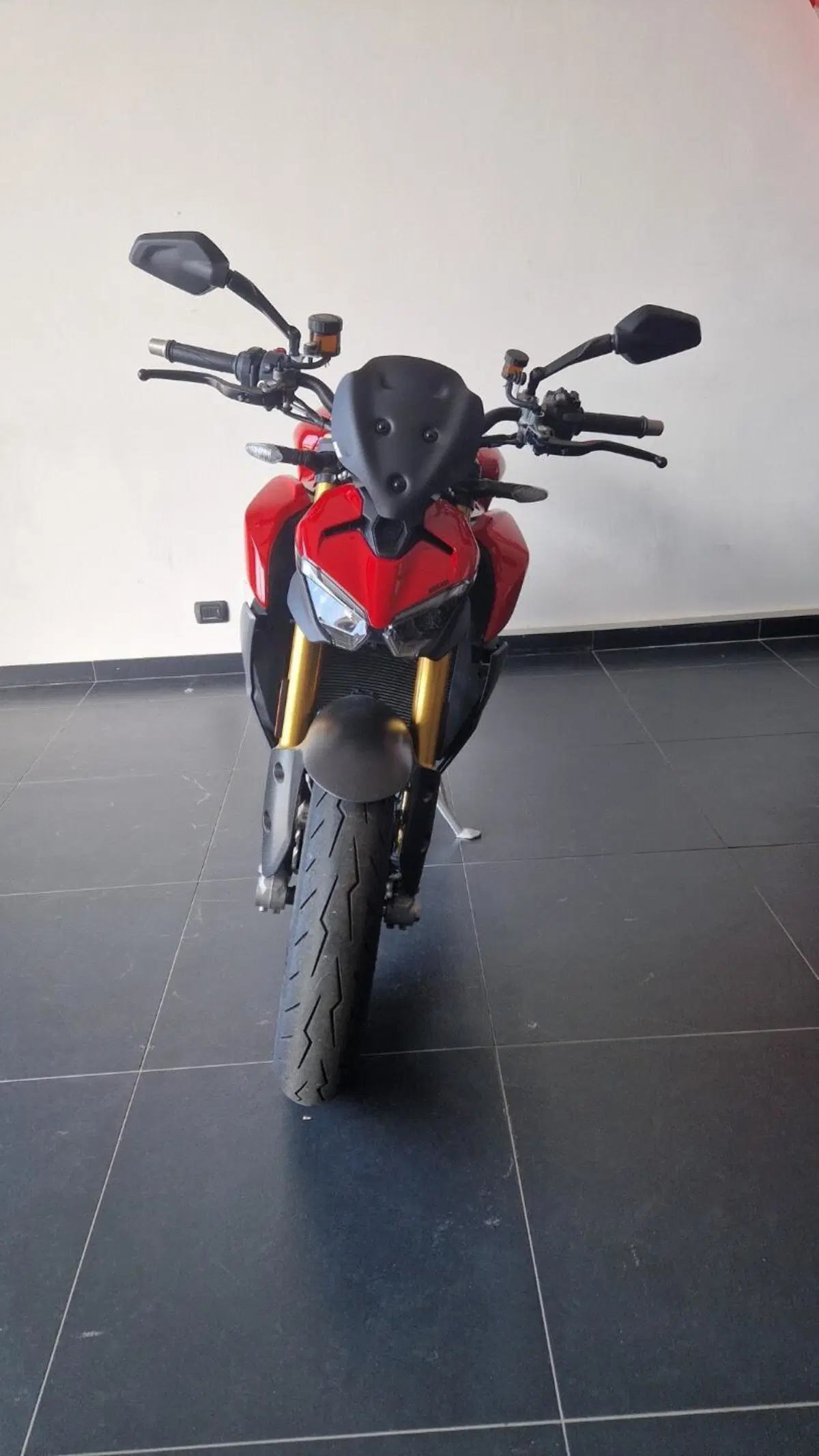 Ducati Streetfighter V2 S (2025 - 26) (3)