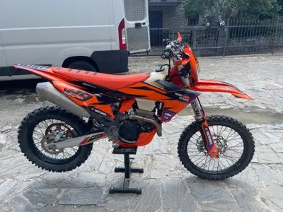 KTM 250 EXC-F Six Days (2025) usata