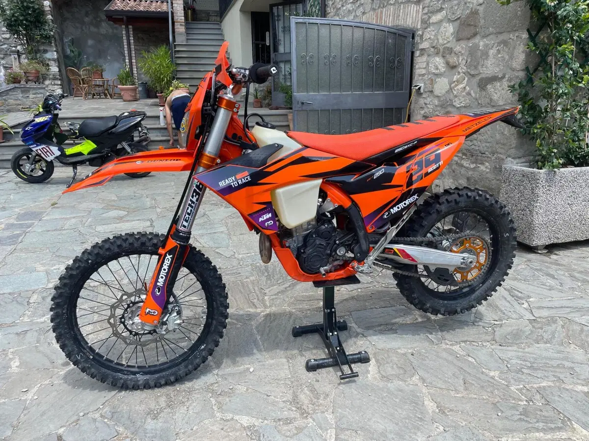 KTM 250 EXC-F Six Days (2025) (2)