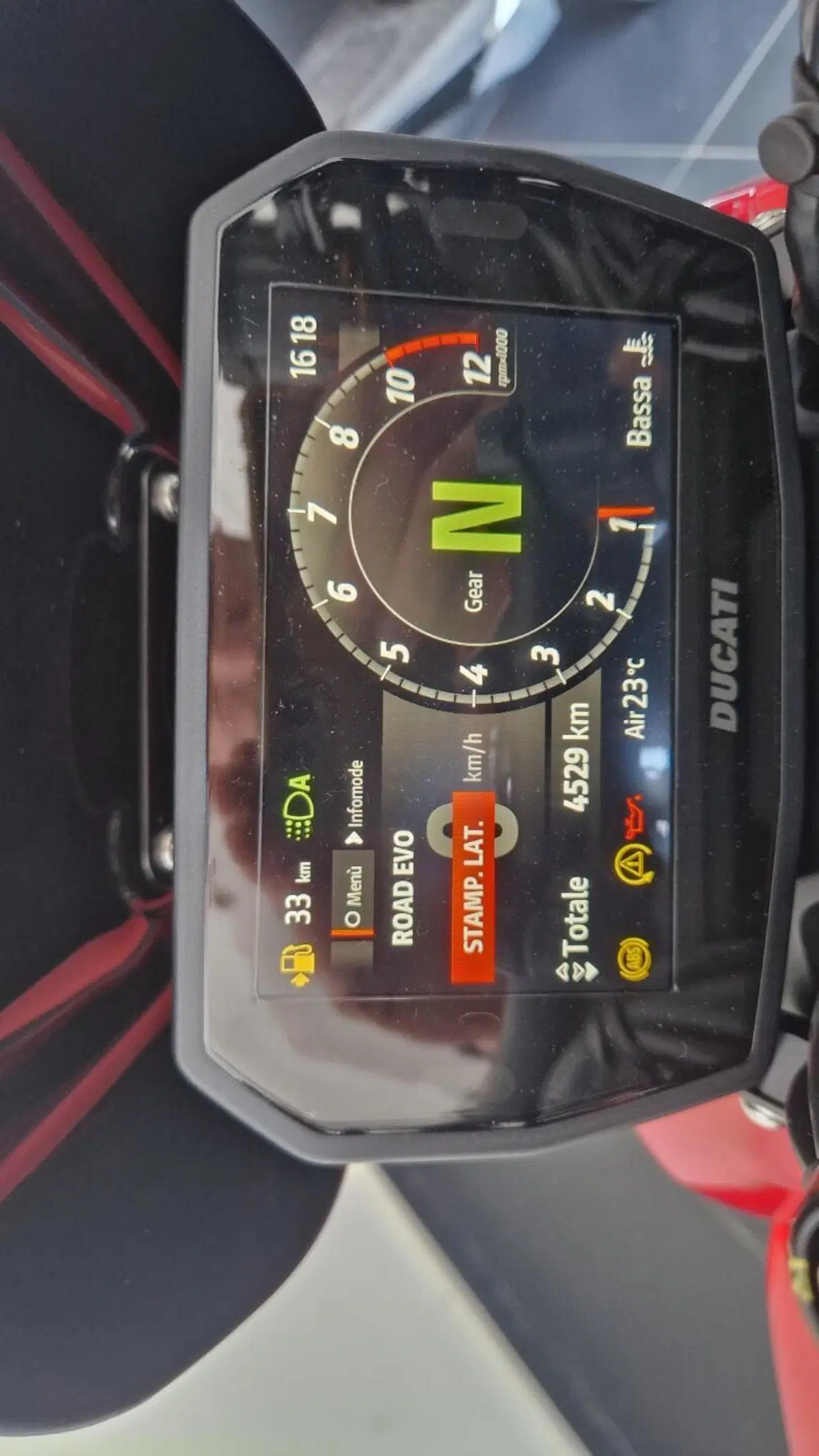 Ducati Streetfighter V2 S (2025 - 26) (4)