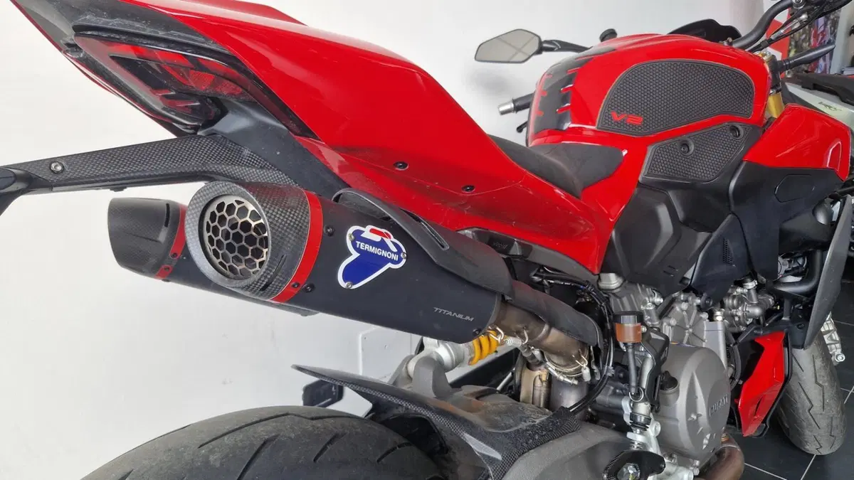 Ducati Streetfighter V2 S (2025 - 26) (5)