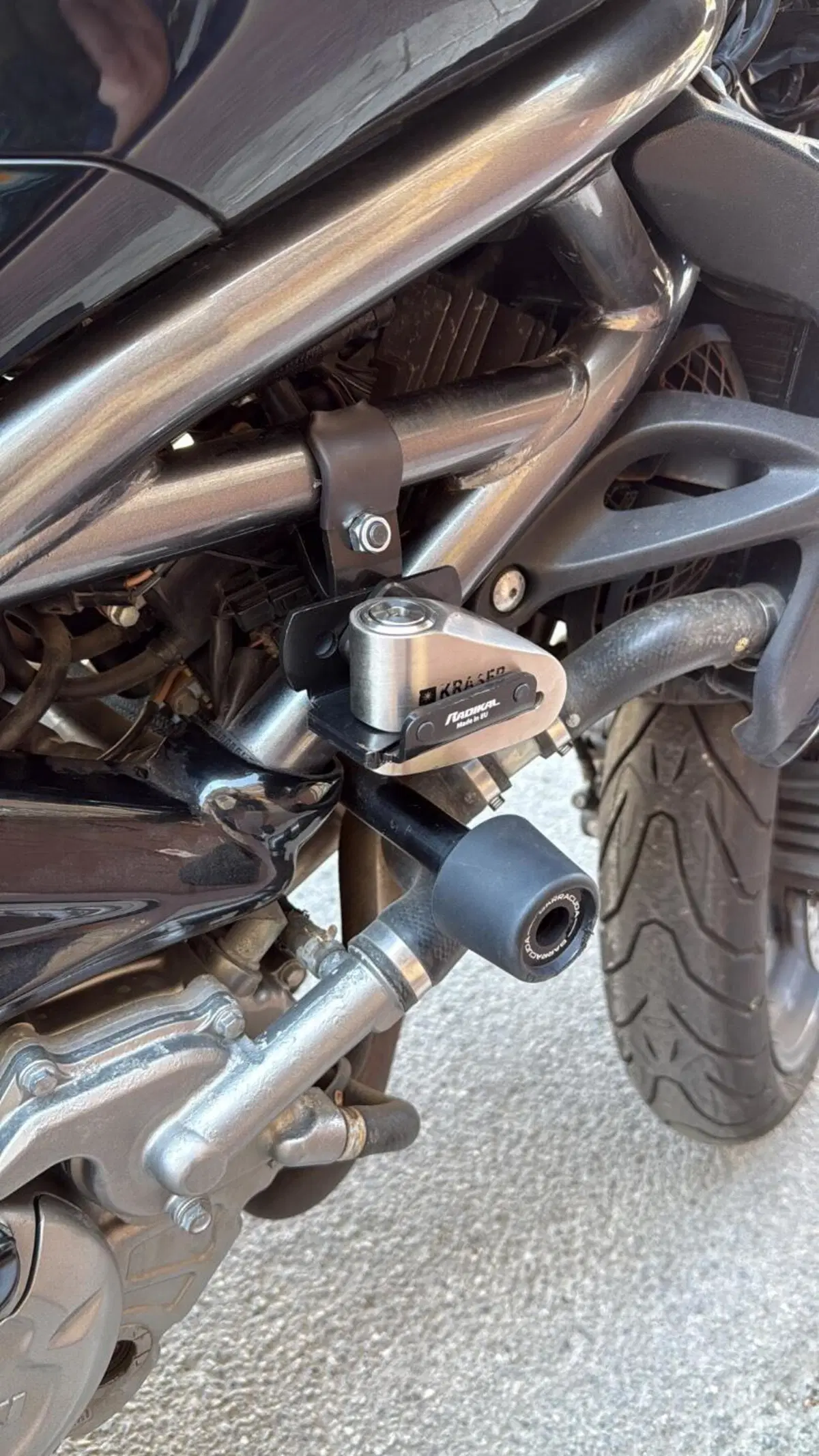 Suzuki Gladius 650 SFV (2009 - 15) (4)