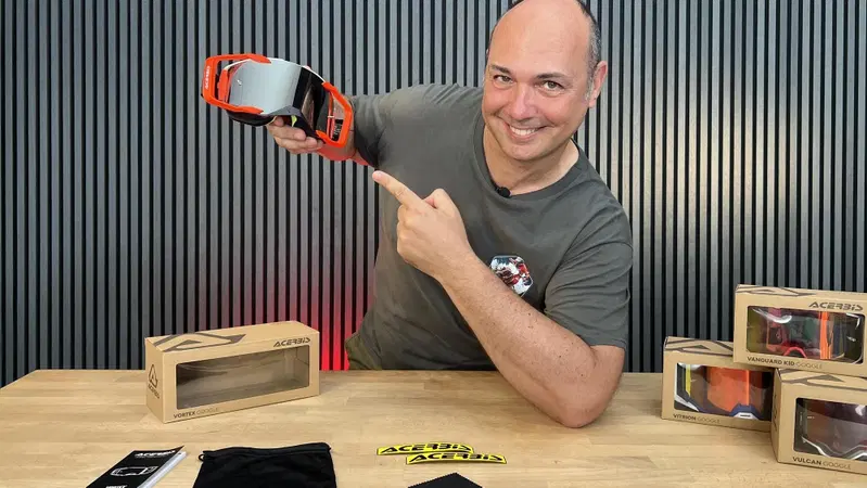 Recensito Acerbis Vortex: la maschera per chi non accetta compromessi [VIDEO]