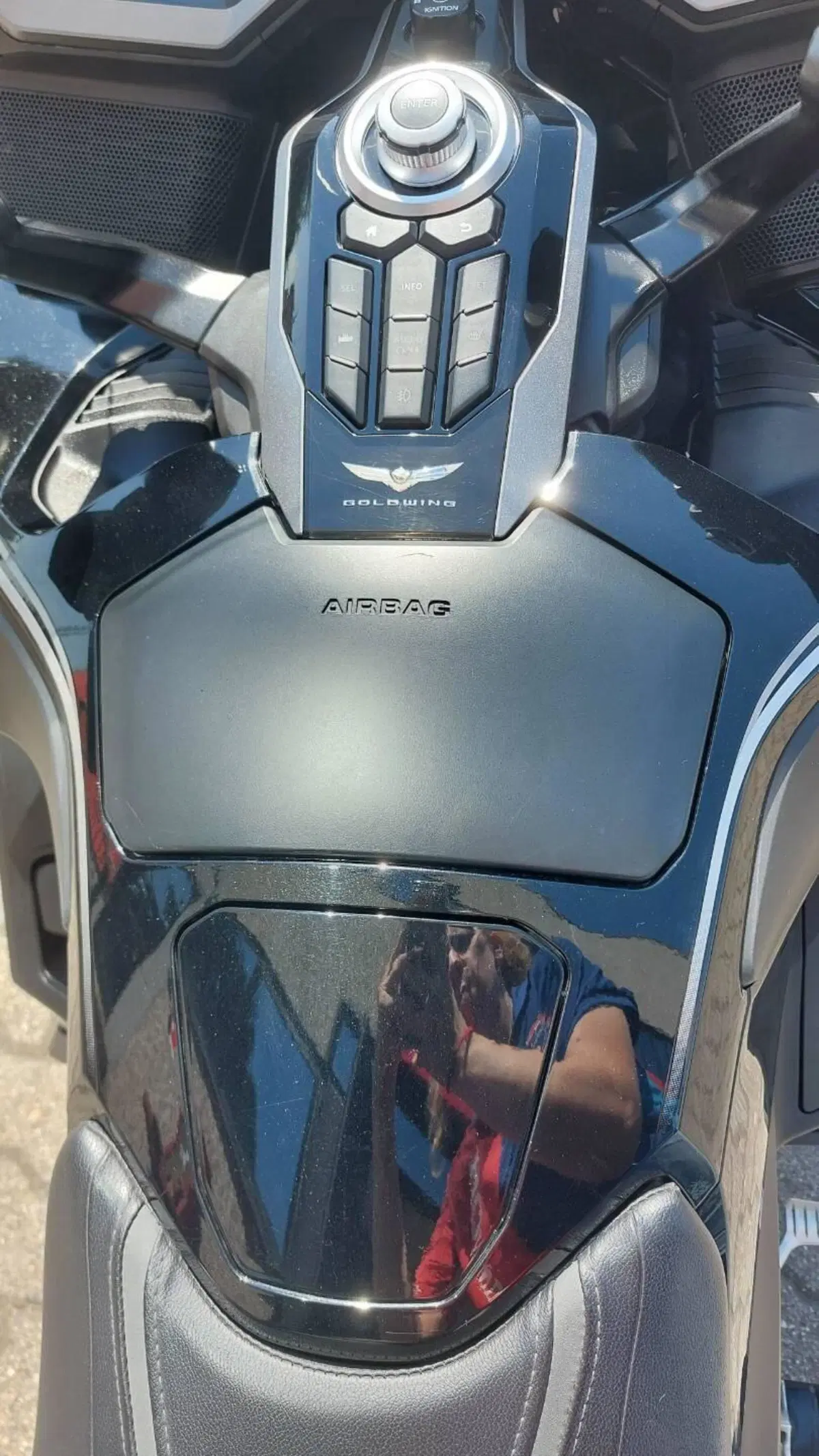 Honda GL 1800 Gold Wing DCT Tour (2020) (8)