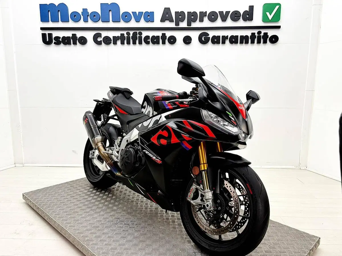 Aprilia RSV4 1100 Factory (2021 - 24) (5)