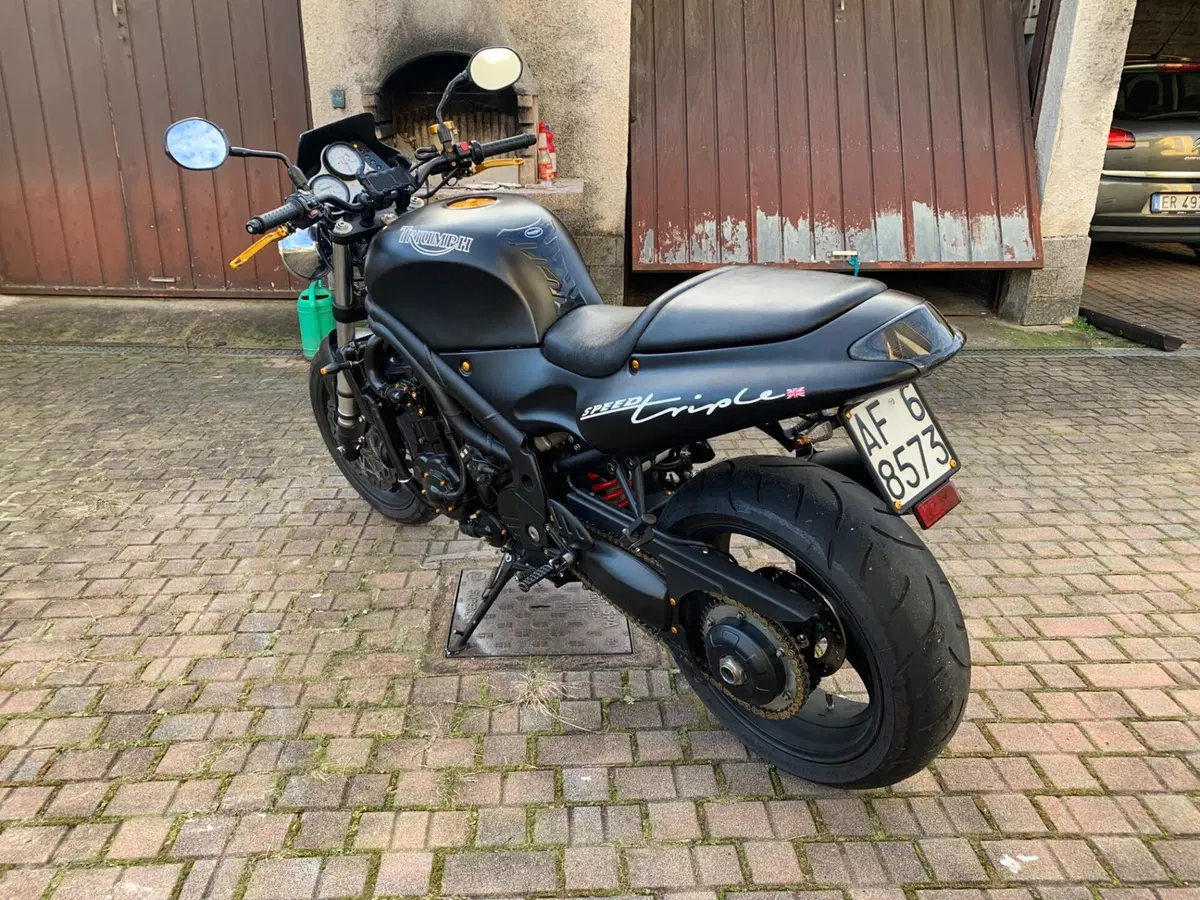 Triumph Speed Triple 955 (1998 - 01) (4)