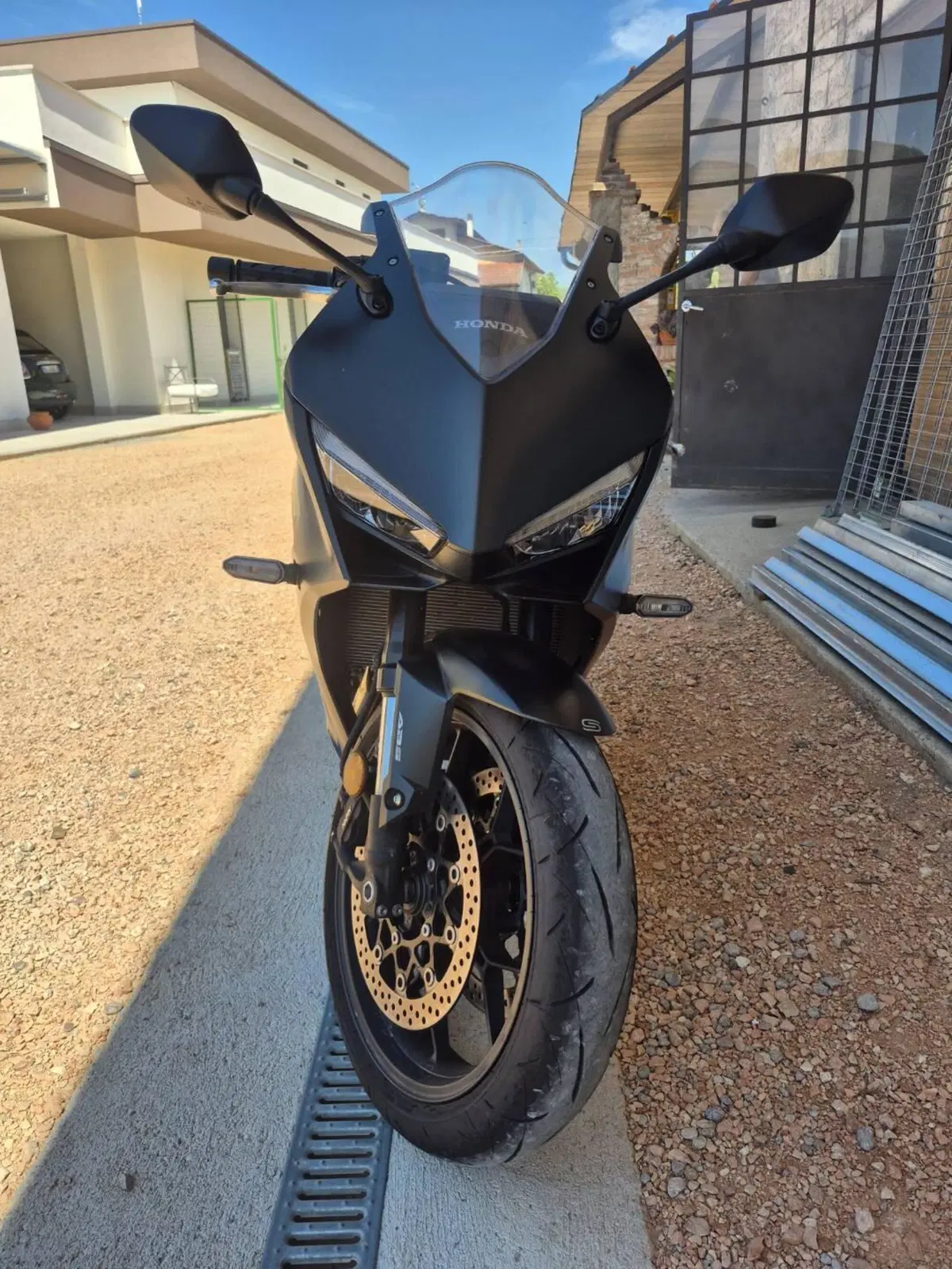 Honda CBR 650 R E-Clutch (2024 - 26) (2)