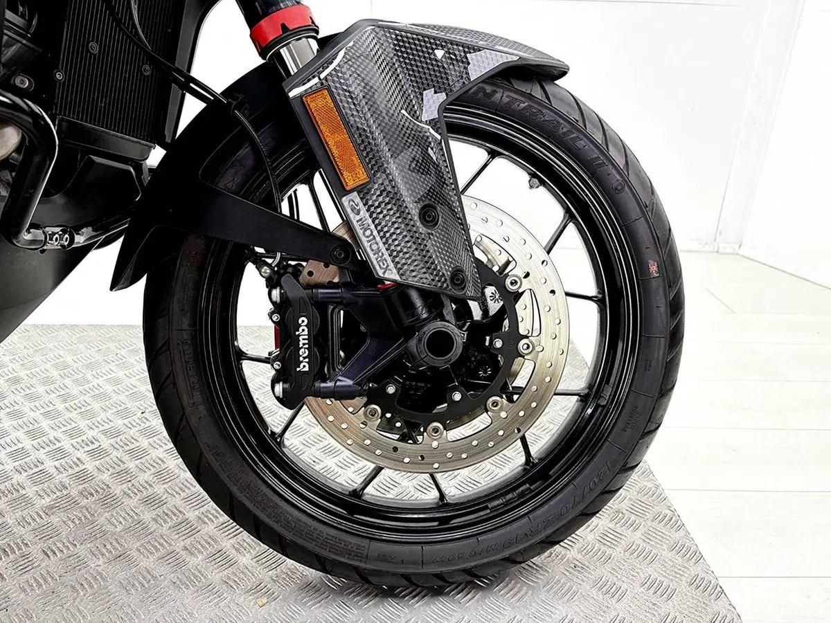 KTM 1290 Super Adventure S (2021) (12)
