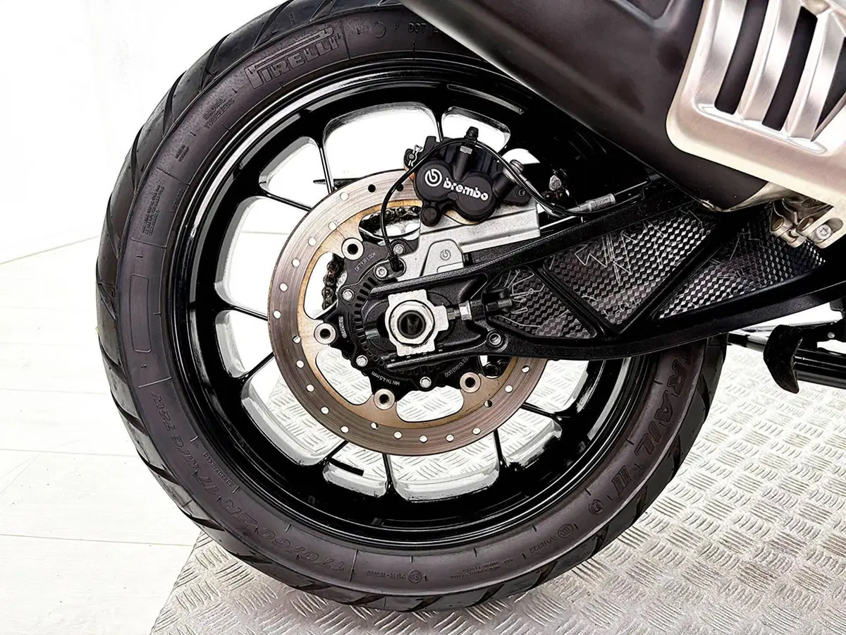 KTM 1290 Super Adventure S (2021) (6)