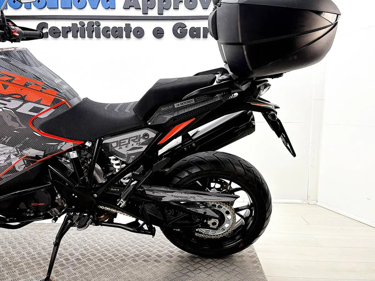 KTM 1290 Super Adventure S (2021) (18)