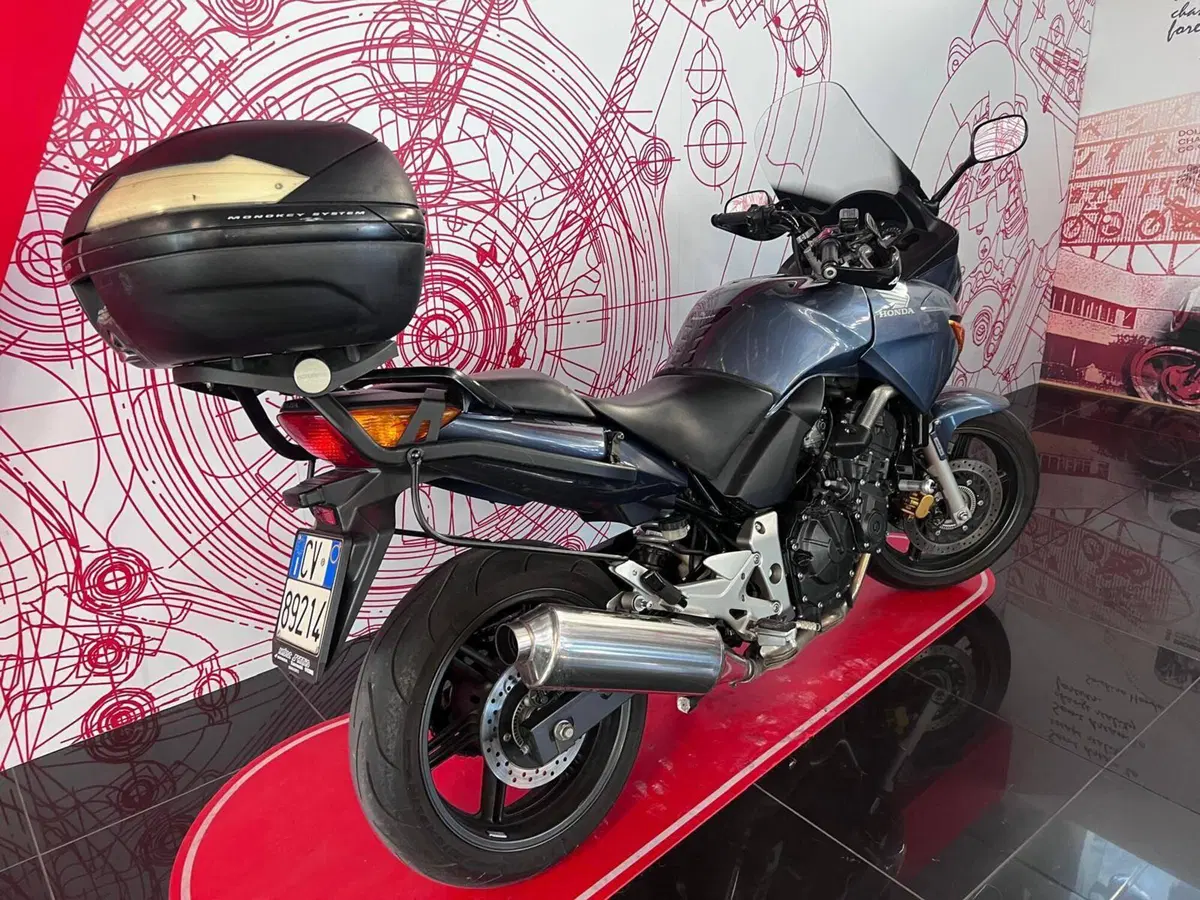 Honda CBF 600 ABS (2004 - 06) (4)