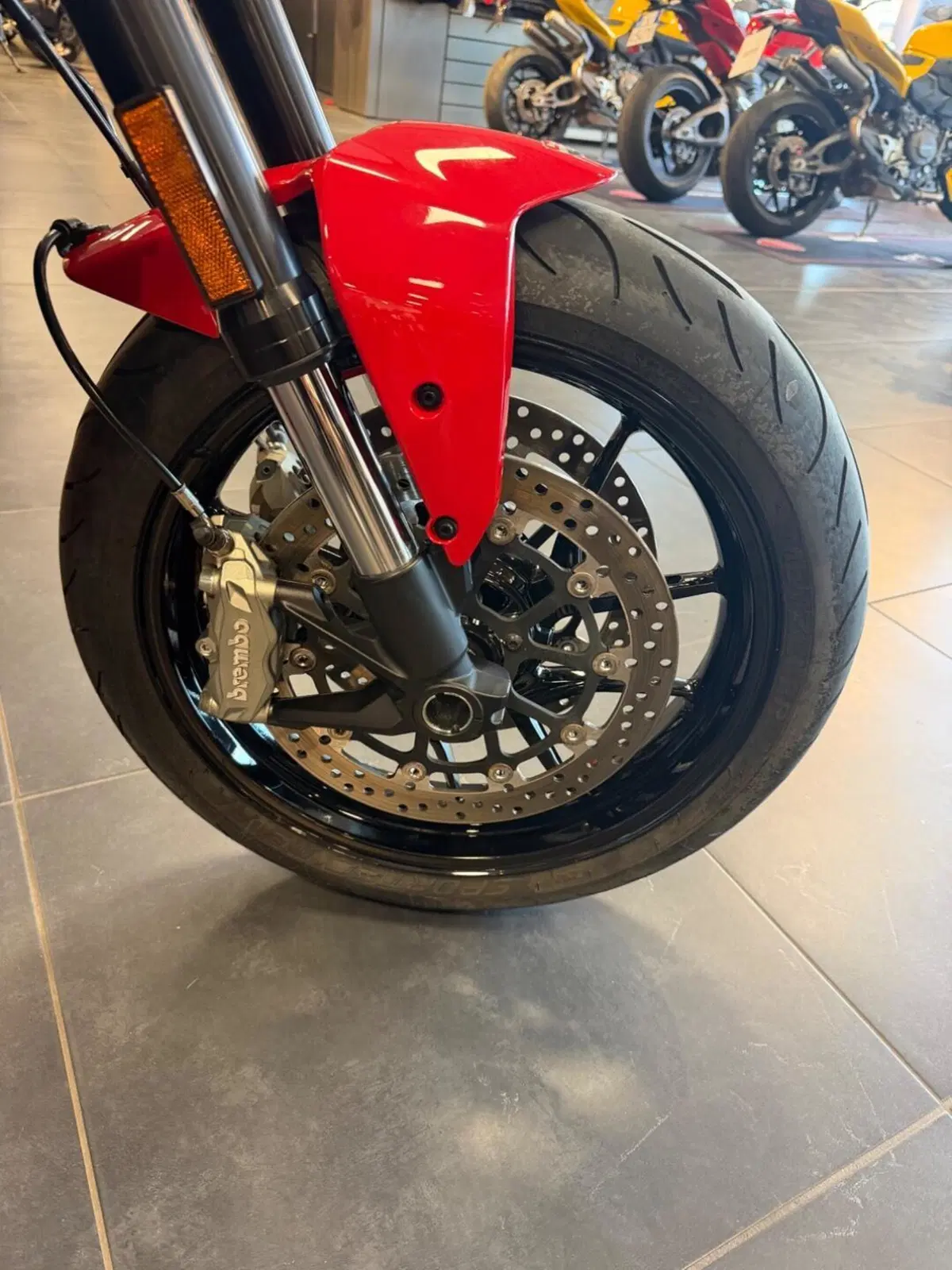 Ducati Monster 937 + (2021 - 25) (12)
