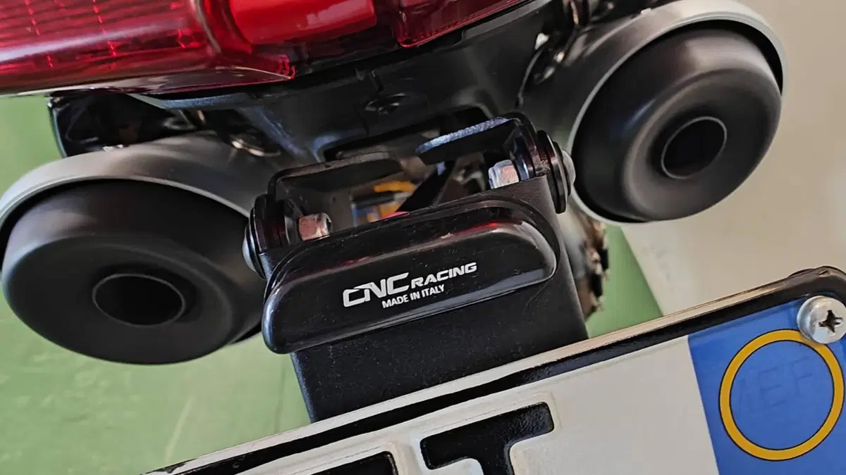 Ducati Hypermotard 950 SP (2019 - 20) (5)