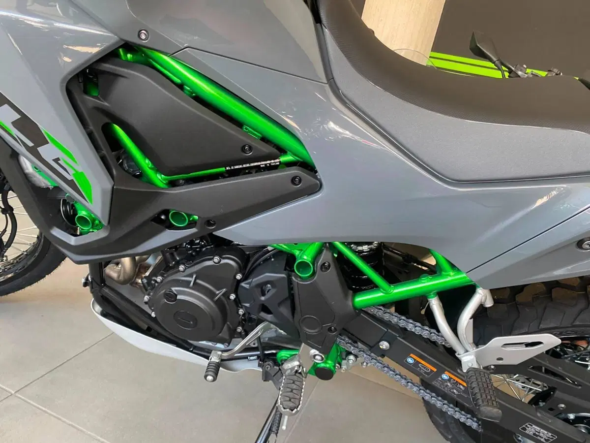 Kawasaki KLE 500 SE (2026) (5)