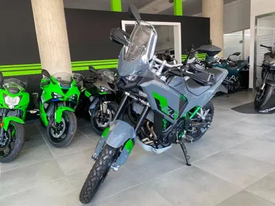 Kawasaki KLE 500 SE (2026) usata