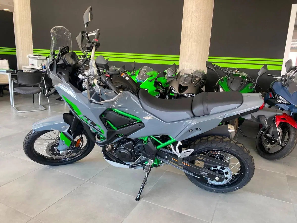 Kawasaki KLE 500 SE (2026) (2)