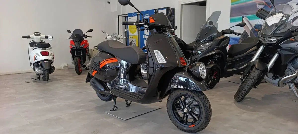 Vespa GTV 300 Hpe (2023 - 25)