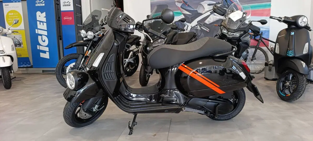Vespa GTV 300 Hpe (2023 - 25) (3)