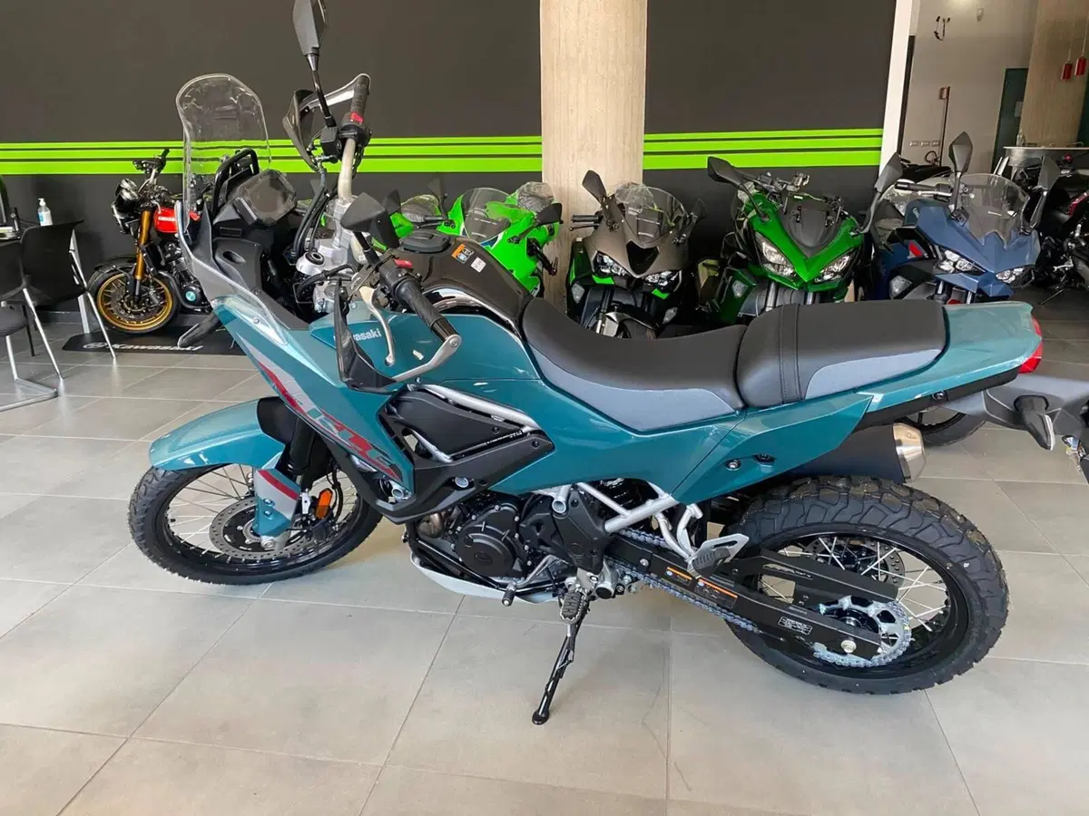 Kawasaki KLE 500 SE (2026) (2)